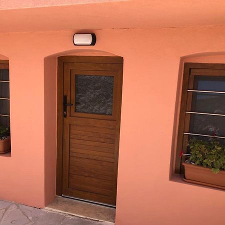 Apartament Solo Traveler Ermupoli Zewnętrze zdjęcie