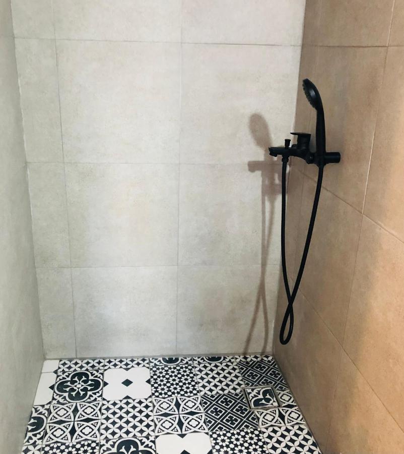 Apartament Solo Traveler Ermupoli Zewnętrze zdjęcie
