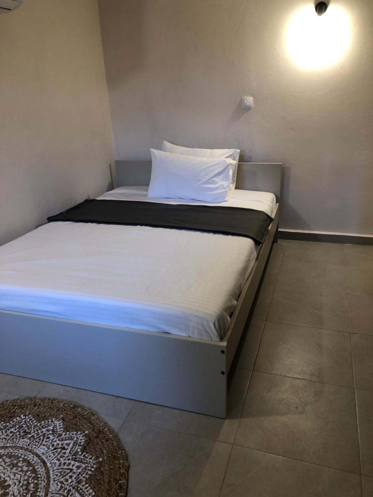 Apartament Solo Traveler Ermupoli Zewnętrze zdjęcie